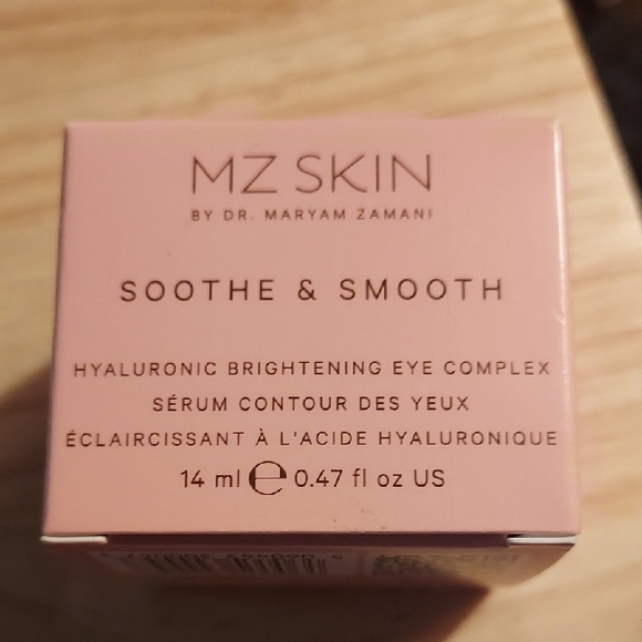 🩷💗MZ Skin Soothe & Smooth Hyaluronic Brightening Eye Complex - Pink
